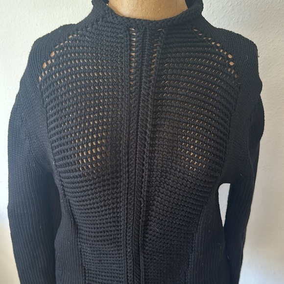 Helmut Lang sz S black knit sweater detailed weave
viscose/polymide great cond - Picture 2 of 8